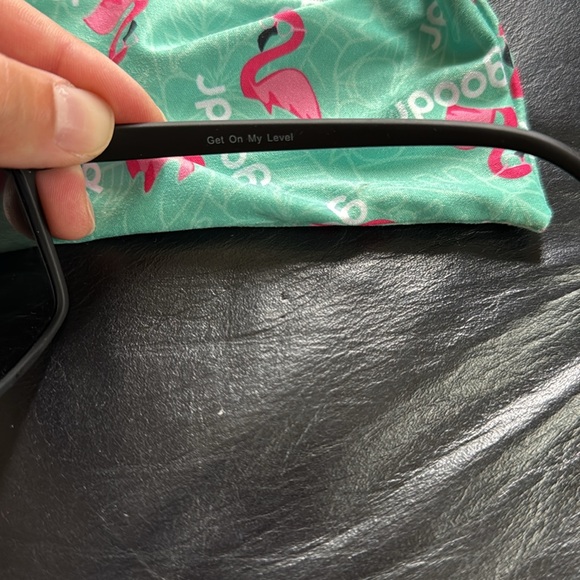 Goodr “Get On My Level” running sunglasses - Picture 3 of 3